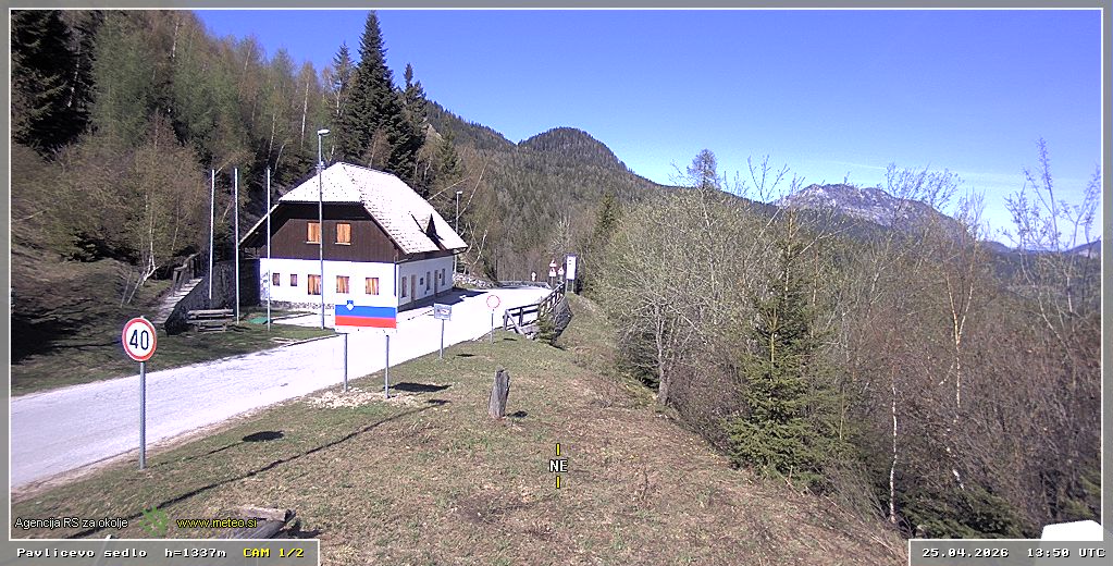 Spletna kamera Pavličevo sedlo 1337 m - pogled proti severovzhodu