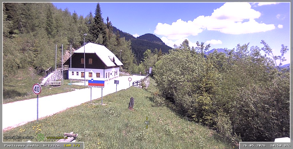 Webcam Pavličevo sedlo 1337 m - view towards northeast