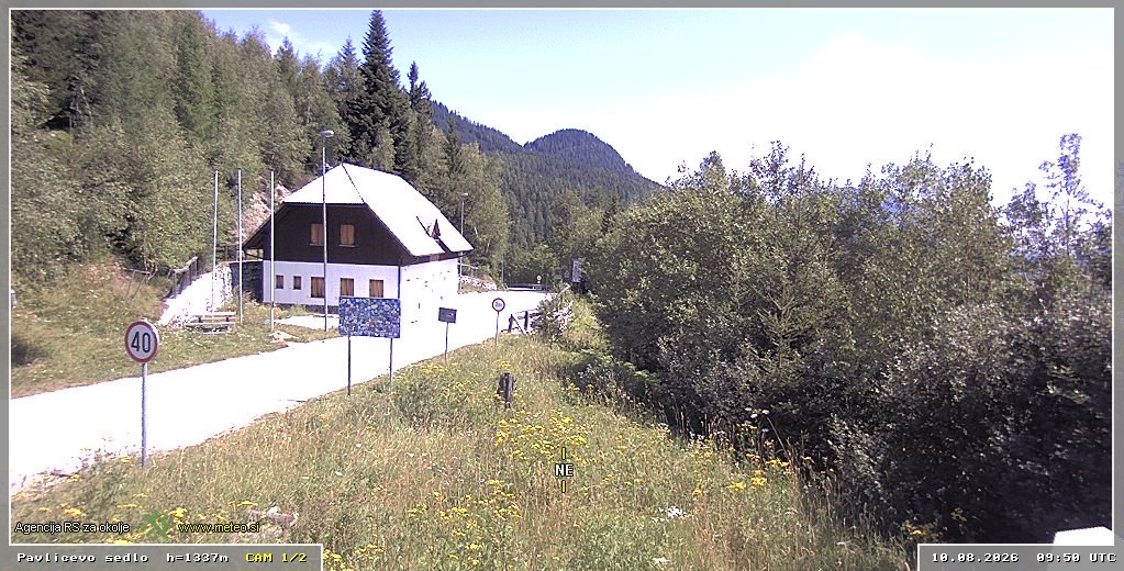 Spletna kamera Pavličevo sedlo 1337 m - pogled proti severovzhodu