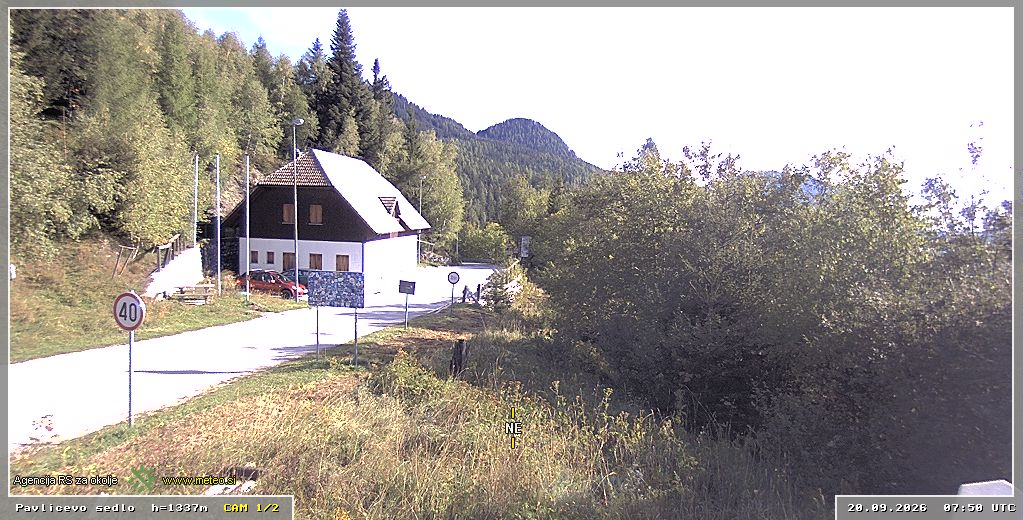 Spletna kamera Pavličevo sedlo 1337 m - pogled proti severovzhodu