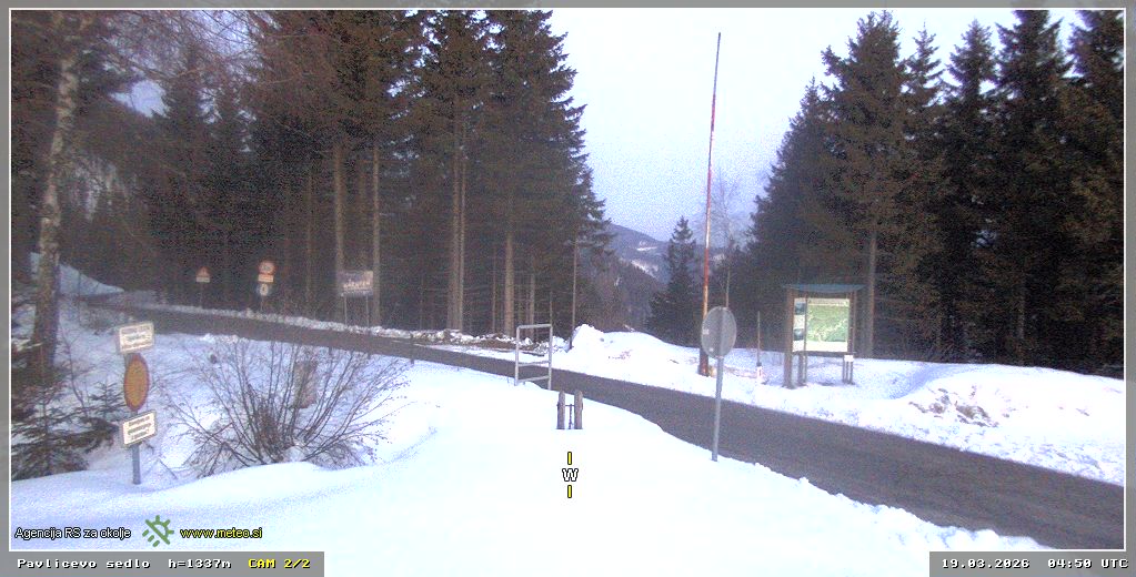 Webcam Pavličevo sedlo 1337 m - view towards west