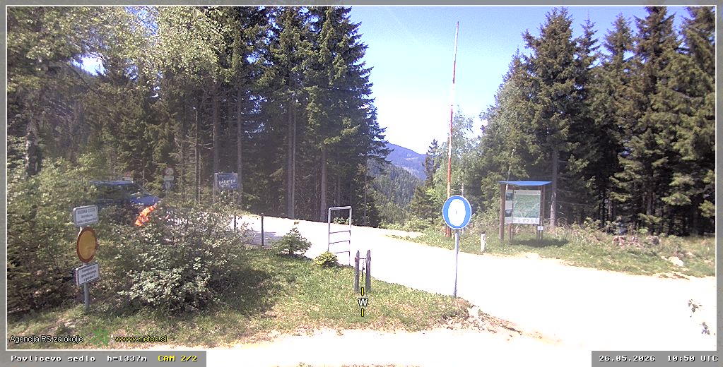 Webcam Pavličevo sedlo 1337 m - view towards west